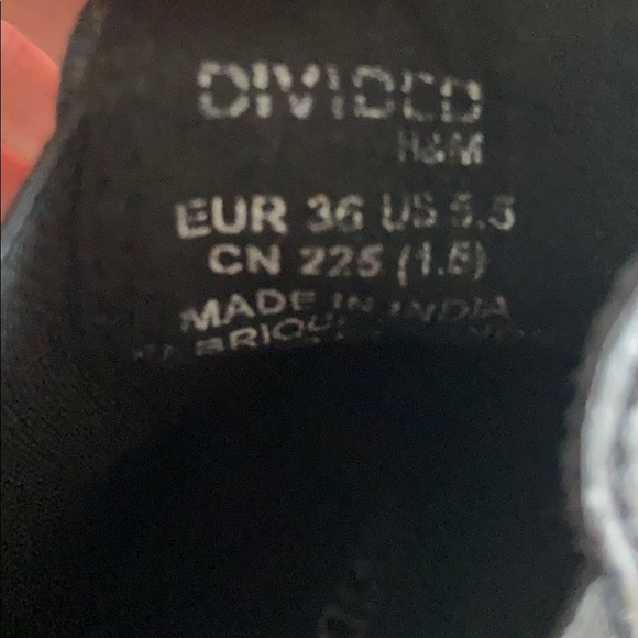 H&M Faux Leather Chelsea Style Boots 6 - Picture 3 of 3